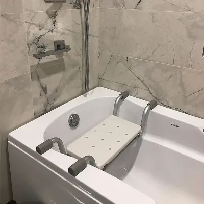 Siège de baignoire extensible en aluminium